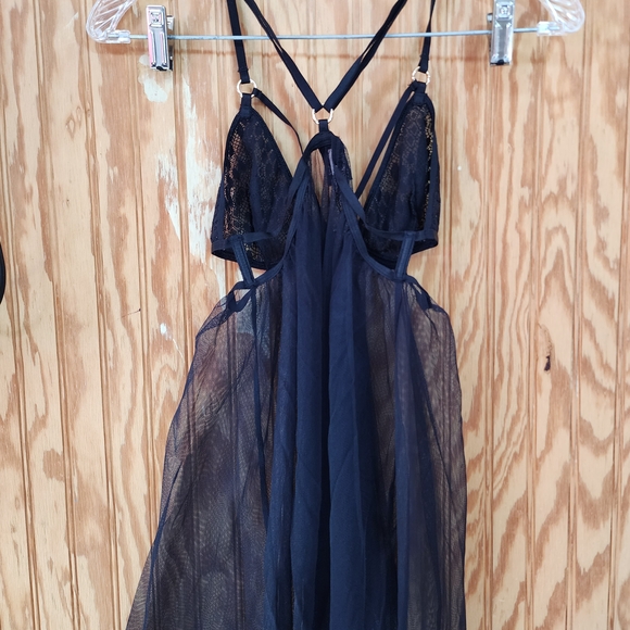 Victoria's Secret Black Sheer Lace Chemise - Picture 5 of 5